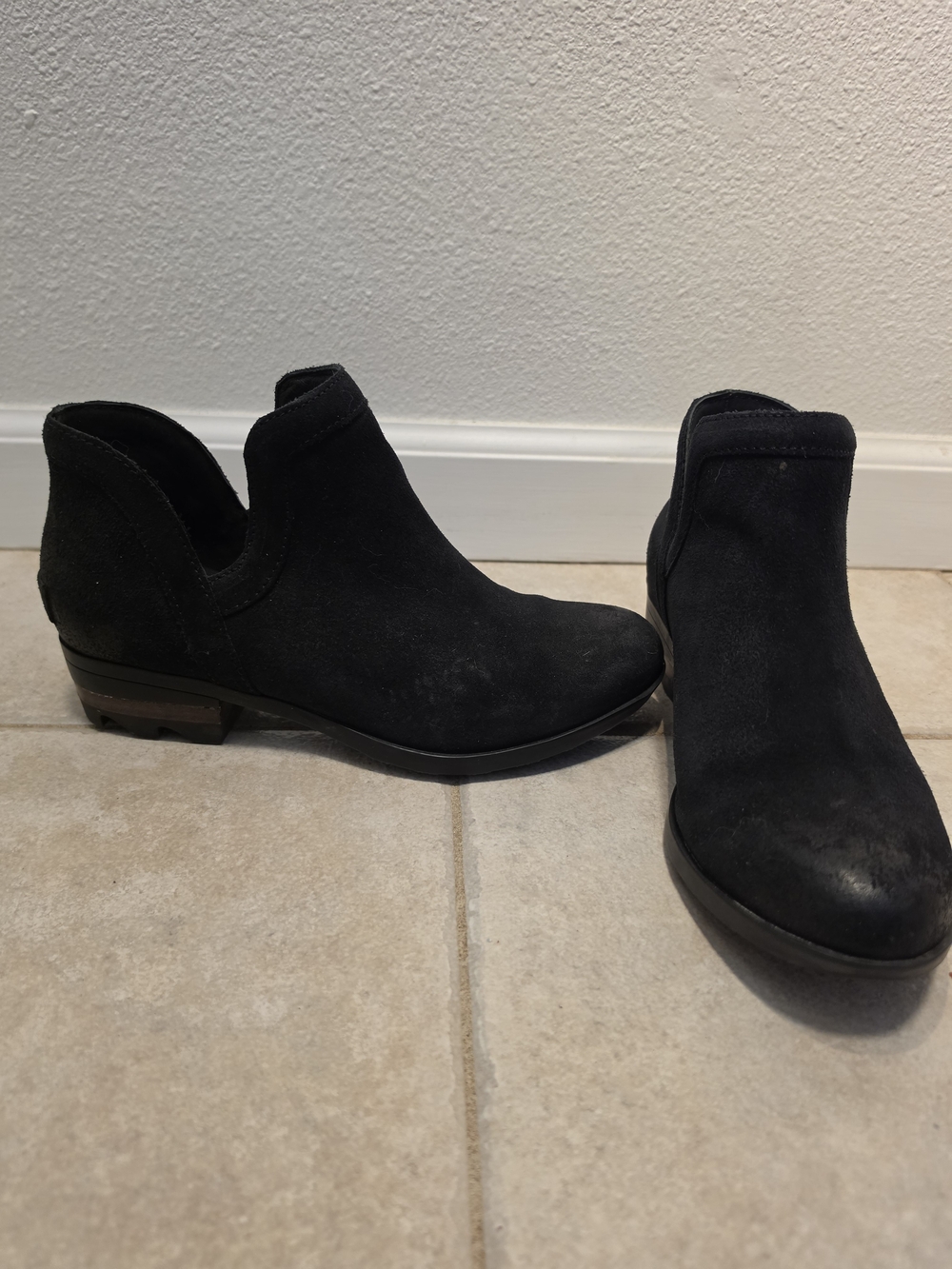 Sorel Black Suede Cutout Ankle Booties